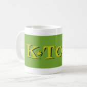 Retro K*Town Avocado Gold Kaffeetasse (Vorderseite Links)