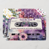 Retro-Kassette | Florale Hochzeit Speichern Sie da Einladung (Vorne/Hinten)