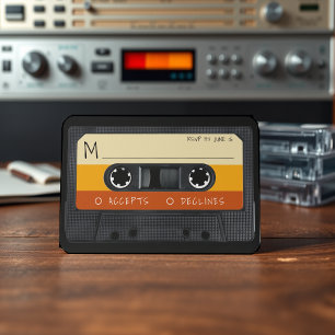 Retro-Kassette mit Streifen RSVP Karte