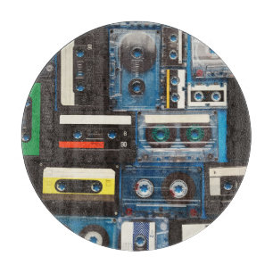 Retro-Kassetten: Blue Background Vintag. Schneidebrett