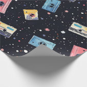 Retro-Kassetten im kosmischen Raum Geschenkpapier (Ecke)
