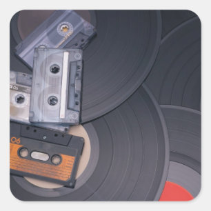Retro-Kassettentonbänder und Vinyl-Schallplatten d Quadratischer Aufkleber
