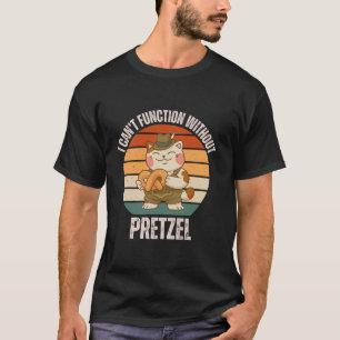 Retro-Katze, die ich ohne den Brezel länger wirken T-Shirt