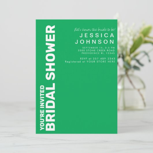 Retro Kelly Green White Checkerboard Brautparty Einladung (Stehend Vorderseite)