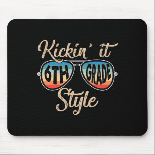 Retro Kickin It 6th Grade Style Lehrer zurück zu S Mousepad