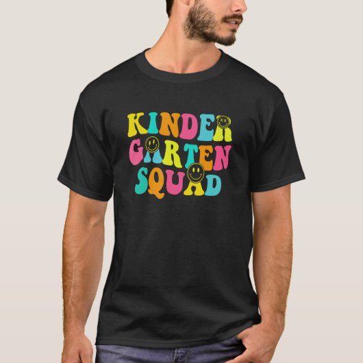 Retro Kindergarten Squad Team Kindergarten Teacher T-Shirt (Vorderseite)
