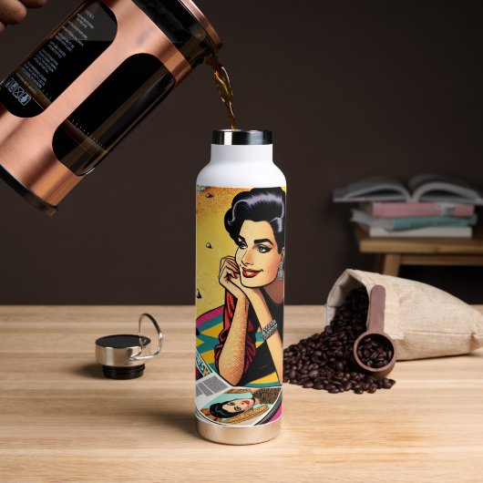 Retro Lady am Beach Daydreaming über Mode Trinkflasche (Kaffee)