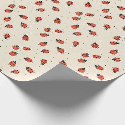 Retro Ladybug Charm Geschenkpapier (Ecke)