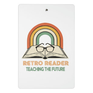 Retro Leser unterrichtet die Zukunft   Vintage 70e Mini Klemmbrett