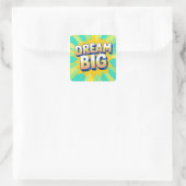 Retro lettering dream big text quadratischer aufkleber (Tasche)