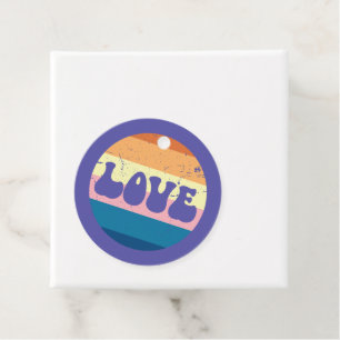 Retro-Liebe Typografie auf Vintagen Sonnenuntergan Geschenkanhänger