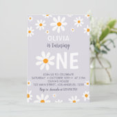 Retro Light Lila Daisy Geburtstagsparty Einladung (Stehend Vorderseite)