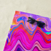 Retro Lila und Orange Abstrakt Groovy Swirl Strandtuch (Beispiel)