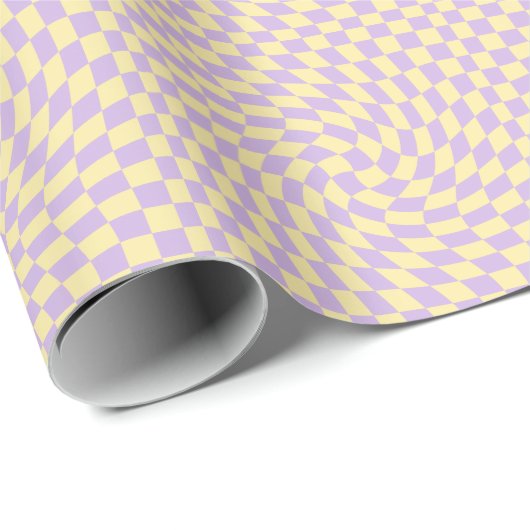 Retro Lilac Yellow Paston Warped Checkerboard Geschenkpapier (Rolleneckpunkt)