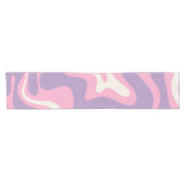 Retro Liquid Swirl Groovy Abstrakt Lila rosa Kurzer Tischläufer (Horizontal)
