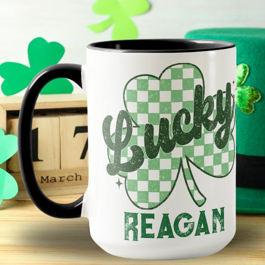 Retro Lucky Kleeblatt St Patrick's Day Monogram Tasse