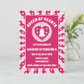 Retro Magenta Königin des Herzens Geburtstag Einladung (Stehend Vorderseite)