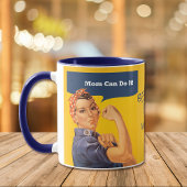Retro-Mama kann es Tasse machen