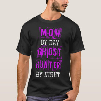 Retro-Mama nach Tag Geisterjäger nach NachtHallowe T-Shirt