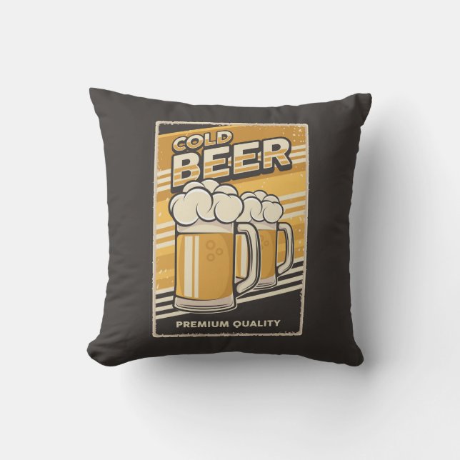 Retro Man Cave Classic - Cold Beer Throw Kissen (Vorderseite)
