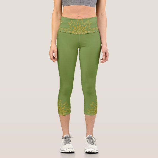 Retro Mandala Avocado High Waisted Capris (Vorderseite)