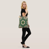 Retro Mandala Green Brown und Orange Tasche (Am Model)