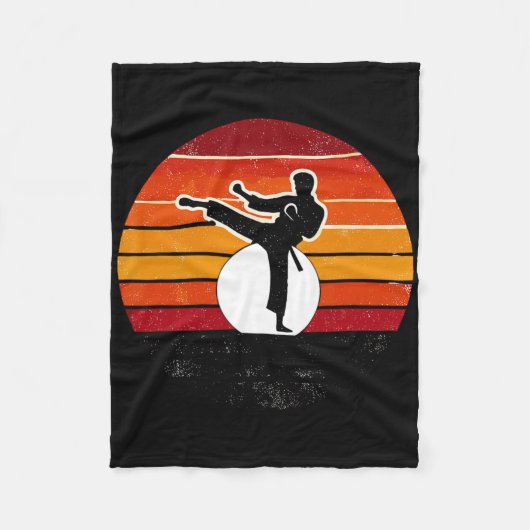 Retro Martial Arts Sunset Silhouette Kick - Karate Fleecedecke (Vorderseite)