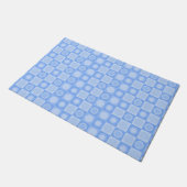 Retro MCM geometrisches Muster Baby Blue Fußmatte (Schrägansicht)