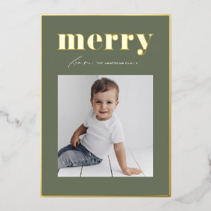 Retro Merry Typografie Taupe Green Foto Weihnachte Folien Feiertagskarte