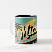 Retro Miami Sunshine Zweifarbige Tasse (Vorderseite Links)
