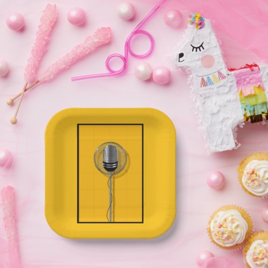 Retro Microphone on Bold Yellow Pappteller (Party)