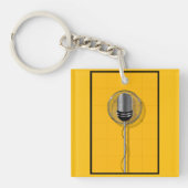 Retro Microphone on Bold Yellow Schlüsselanhänger (Vorderseite)
