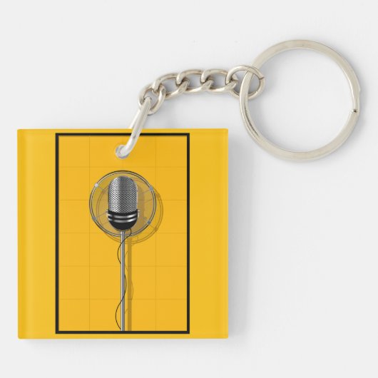 Retro Microphone on Bold Yellow Schlüsselanhänger (Rückseite)