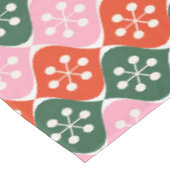 Retro Mid Mod Atomic Pattern Pink Green Christmas Tischdecke (Schrägansicht)