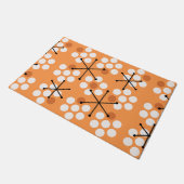 Retro Midjahrhundert MCM Dots Orange Fußmatte (Schrägansicht)