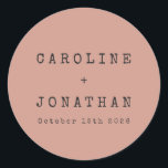 Retro Minimalistische Rose Schreibmaschine Custom  Runder Aufkleber<br><div class="desc">Retro Minimalistische Schreibmaschine Schriftart Custom Wedding Classic Round Sticker in Rose mit Black Typografy</div>