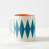 Retro Mod Blue Diamond Muster Zweifarbige Tasse (Vorderseite Links)