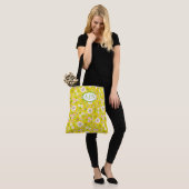 Retro-Mod-Blume Gelb-Weiß-Monogramm Tasche (Am Model)