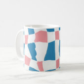 Retro Mod Pink Blue Checkerboard Abstrakt Kaffeetasse (Vorderseite Links)