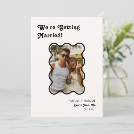 Retro Modern Chic Black Schachbrett Save the Date Einladung (Stehend Vorderseite)