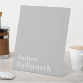 Retro Modern Minimalistischer Name (oder anderer T Sockelschild (In Situ)