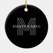 Retro Modern Name/s Editable Monogramm Schwarz & G Keramik Ornament (Hinten)