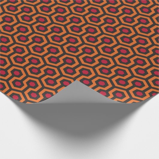 Retro Modern Orange Red Brown Hexagon Muster Geschenkpapier (Ecke)