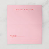 Retro Modern Pink and Red Wedding Table Platzkarte (Außenseite Aufgefaltet)