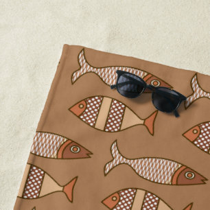 Retro Moderner Fisch, Tan, Beige und leicht braun Strandtuch