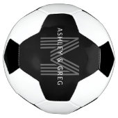 Retro-moderner Name/n Editierbares Monogramm Schwa Fußball (Gedreht)