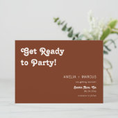 Retro Modernes Schachbrett Terracotta Save the Dat Einladung (Stehend Vorderseite)