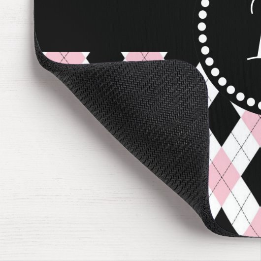 Retro Monogram Raute Muster Rosa Schwarz Mousepad (Ecke)