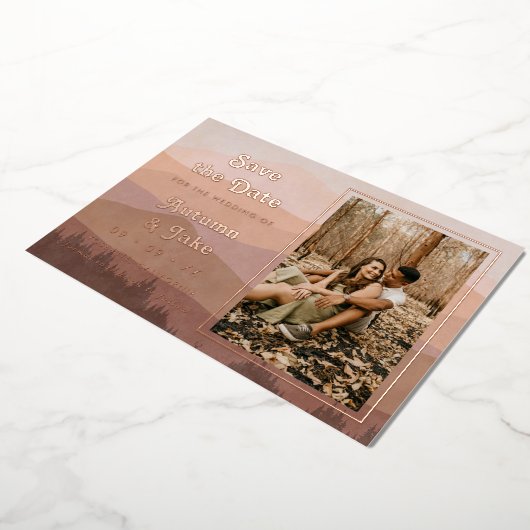 Retro Mountains Foto Hochzeit retten das Datum Folieneinladung (Gedreht)