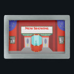 Retro Movie Theater Gürtelschnalle<br><div class="desc">Die Sterne sind auf diesem Retro-Kinotheater "Belt Buckle" voll in Kraft - sowohl die Sterne am Nachthimmel als auch die Sterne auf dem silbernen Bildschirm. Dieses minimalistische Kunstdesign im Stil der 60er Jahre besticht durch die Fassade eines klassischen Kinos aus dem Goldenen Zeitalter des Kinos. Das rote Gebäude hat ein...</div>